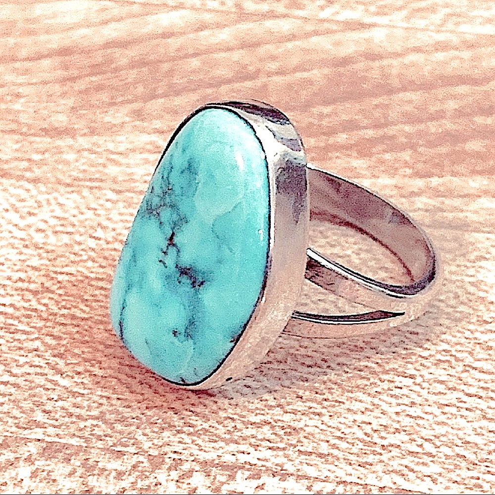Vintage Kingman Turquoise Rare Cabachon Sterling Silver Ring Size 6.5